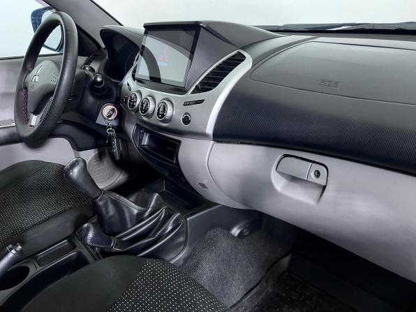 Mitsubishi L200 IV с пробегом 2011 года, цена 1 450 000 рублей, 220693 км, пикап, Автокод Объявления