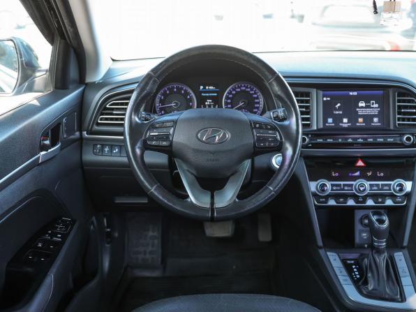 Hyundai Elantra VI (AD) с пробегом 2019 года, цена 1 399 000 рублей, 186300 км, седан, Автокод Объявления
