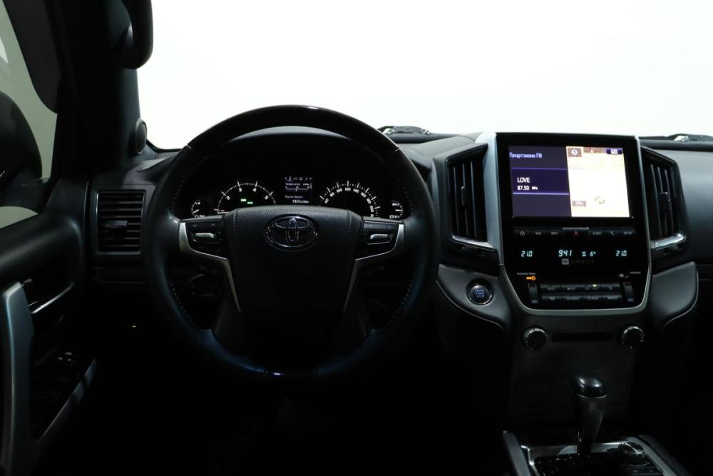 Toyota Land Cruiser 200 Series Рестайлинг 2 Сургут  - изображение 25