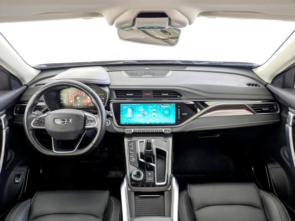 Geely Atlas Pro с пробегом 2023 года, цена 2 200 000 рублей, 67161 км, внедорожник, Автокод Объявления