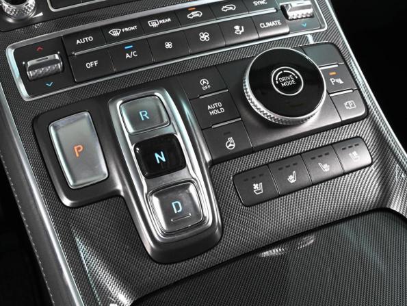 Hyundai Santa Fe IV Рестайлинг с пробегом 2021 года, цена 3 679 000 рублей, 44570 км, внедорожник, Автокод Объявления