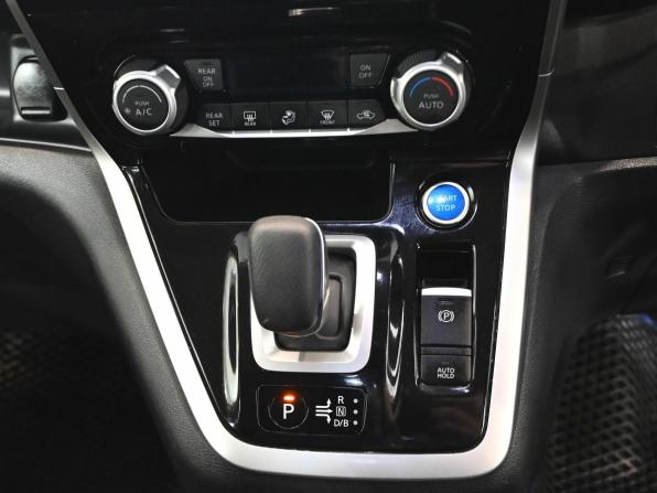 Nissan Serena V (C27) с пробегом 2018 года, цена 1 910 000 рублей, 85979 км, минивэн, Автокод Объявления
