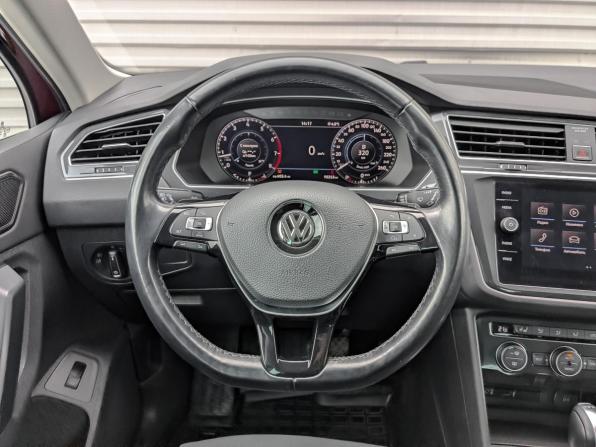 Volkswagen Tiguan II с пробегом 2017 года, цена 2 300 000 рублей, 98253 км, внедорожник, Автокод Объявления