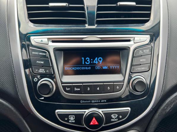 Hyundai Solaris I Рестайлинг с пробегом 2015 года, цена 890 000 рублей, 259925 км, седан, Автокод Объявления