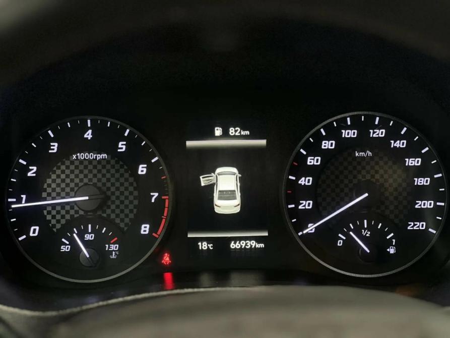 Hyundai Solaris II Рестайлинг Екатеринбург  - изображение 15
