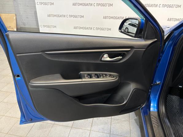 Kia Rio IV Рестайлинг с пробегом 2021 года, цена 1 799 000 рублей, 37000 км, седан, Автокод Объявления