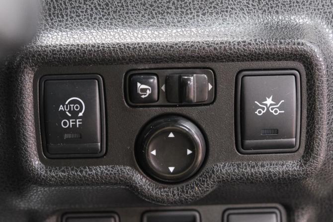 Nissan Note II с пробегом 2015 года, цена 799 000 рублей, 153117 км, хэтчбек, Автокод Объявления