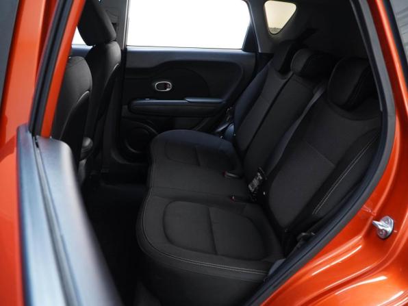 Kia Soul II Рестайлинг с пробегом 2018 года, цена 1 567 077 рублей, 96325 км, хэтчбек, Автокод Объявления
