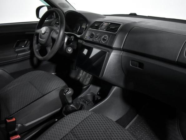 Skoda Fabia II Рестайлинг с пробегом 2010 года, цена 542 000 рублей, 75886 км, хэтчбек, Автокод Объявления