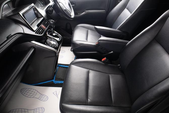 Toyota Esquire I с пробегом 2015 года, цена 2 569 000 рублей, 157232 км, минивэн, Автокод Объявления