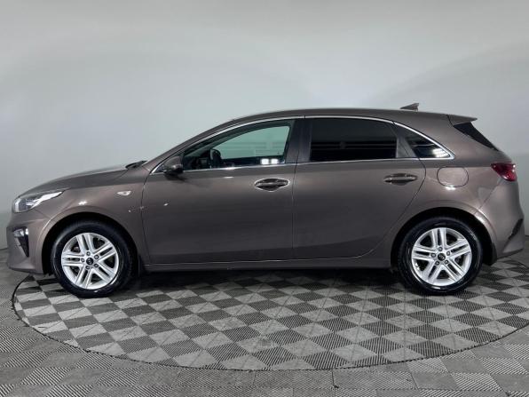Kia Ceed III с пробегом 2019 года, цена 1 847 000 рублей, 75925 км, хэтчбек, Автокод Объявления