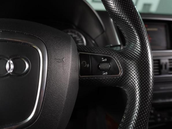 Audi Q5 I (8R) с пробегом 2011 года, цена 1 574 000 рублей, 132149 км, внедорожник, Автокод Объявления