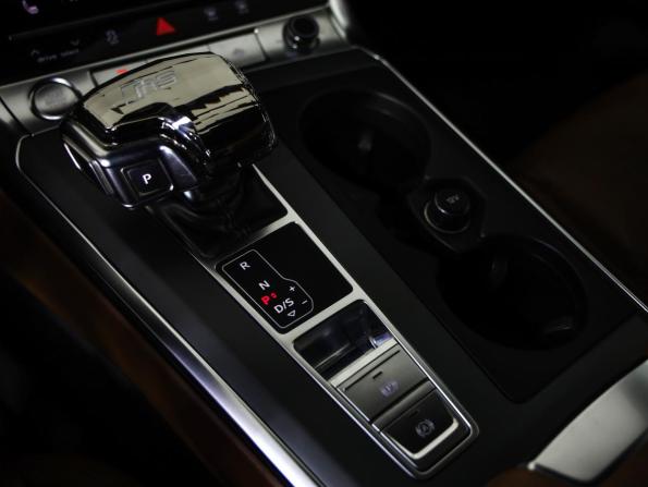 Audi A6 V (C8) с пробегом 2019 года, цена 3 799 000 рублей, 81744 км, седан, Автокод Объявления