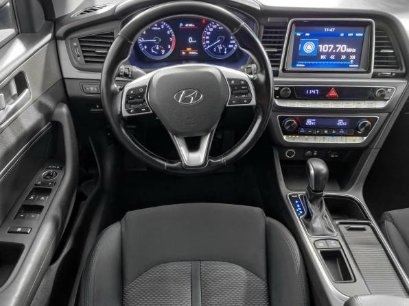 Hyundai Sonata VII (LF) Рестайлинг с пробегом 2018 года, цена 1 469 000 рублей, 193880 км, седан, Автокод Объявления