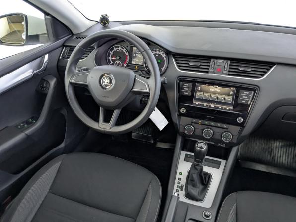 Skoda Octavia III (A7) Рестайлинг с пробегом 2019 года, цена 1 790 000 рублей, 94440 км, лифтбек, Автокод Объявления