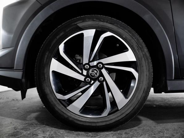 Toyota Raize I с пробегом 2021 года, цена 1 550 000 рублей, 88374 км, внедорожник, Автокод Объявления