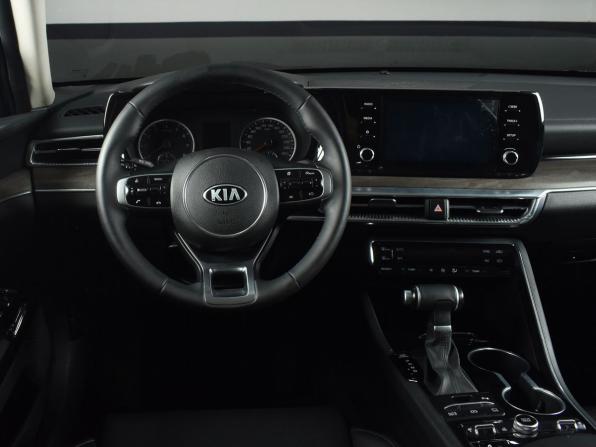 Kia K5 III с пробегом 2021 года, цена 2 299 995 рублей, 43162 км, седан, Автокод Объявления