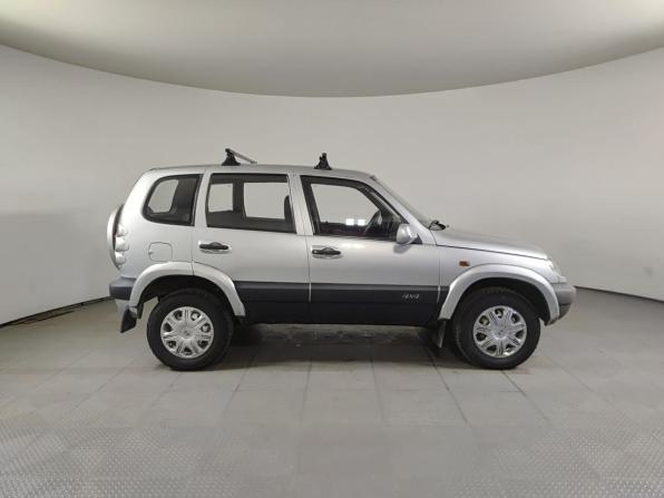 Chevrolet Niva I Рестайлинг с пробегом 2009 года, цена 415 000 рублей, 178698 км, внедорожник, Автокод Объявления