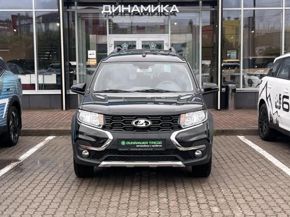 Lada (ВАЗ) Largus I Рестайлинг с пробегом 2026 года, цена 1 855 000 рублей, 1805 км, универсал, Автокод Объявления