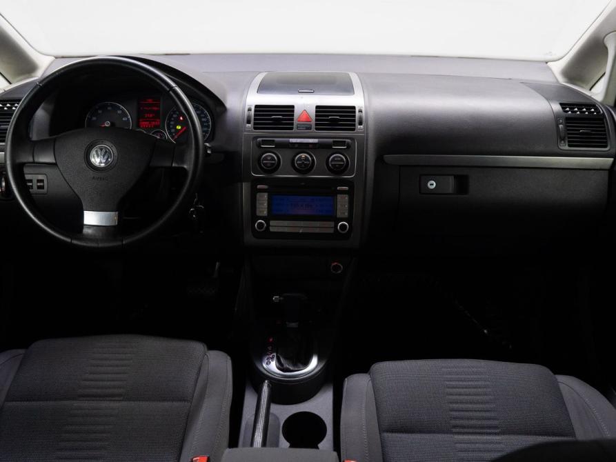 Volkswagen Touran I Рестайлинг Тюмень  - изображение 18