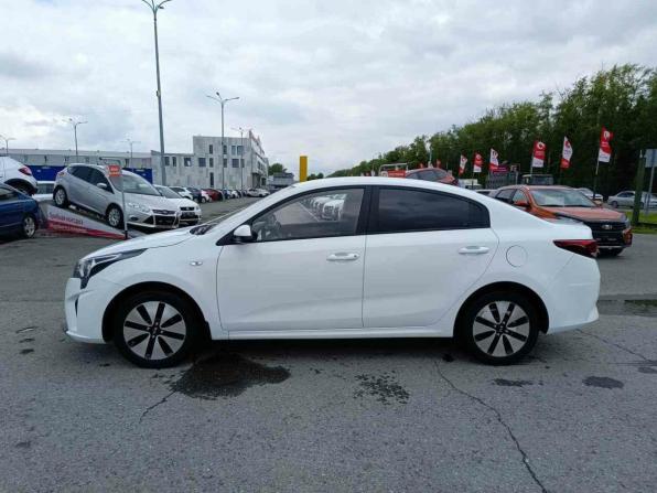 Kia Rio IV Рестайлинг с пробегом 2020 года, цена 1 666 995 рублей, 88201 км, седан, Автокод Объявления