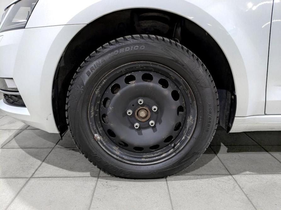 Skoda Octavia III (A7) Рестайлинг Москва  - изображение 18