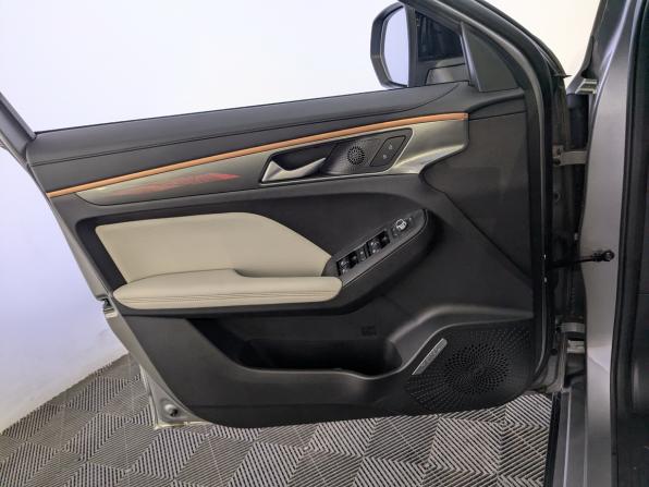 Haval Jolion I Рестайлинг с пробегом 2025 года, цена 2 100 000 рублей, 32002 км, внедорожник, Автокод Объявления