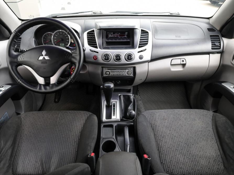 Mitsubishi L200 IV Москва  - изображение 15