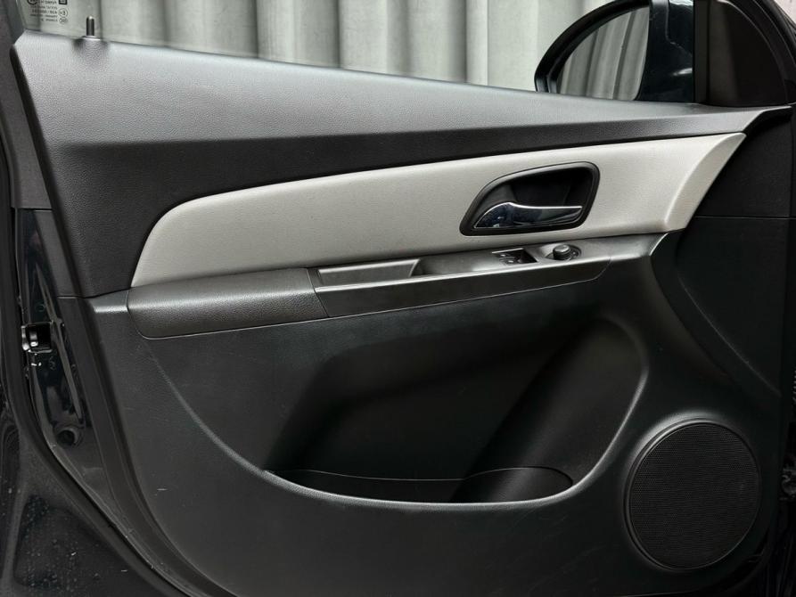 Chevrolet Cruze I Рестайлинг Ижевск  - изображение 21