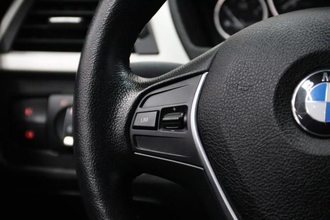 BMW 3 серии VI (F3x) Рестайлинг с пробегом 2015 года, цена 1 695 950 рублей, 97539 км, седан, Автокод Объявления