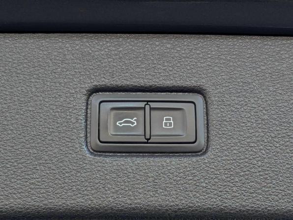 Audi Q7 II (4M) с пробегом 2017 года, цена 3 799 500 рублей, 185000 км, внедорожник, Автокод Объявления