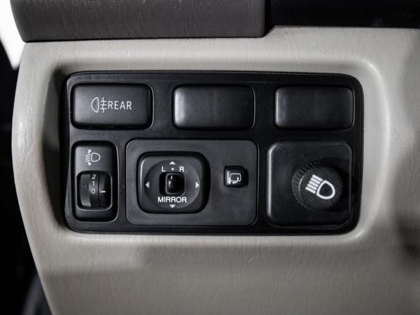 Toyota Land Cruiser 100 Series Рестайлинг 2 с пробегом 2005 года, цена 2 400 000 рублей, 255857 км, внедорожник, Автокод Объявления