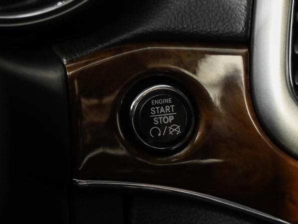 Jeep Grand Cherokee IV (WK2) с пробегом 2012 года, цена 1 349 000 рублей, 176178 км, внедорожник, Автокод Объявления