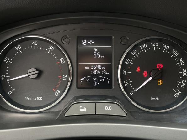 Skoda Rapid I с пробегом 2014 года, цена 1 090 000 рублей, 140419 км, лифтбек, Автокод Объявления