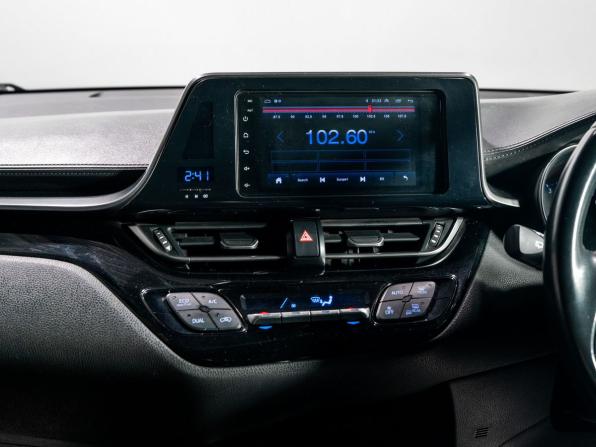 Toyota C-HR I с пробегом 2017 года, цена 1 610 000 рублей, 146068 км, внедорожник, Автокод Объявления