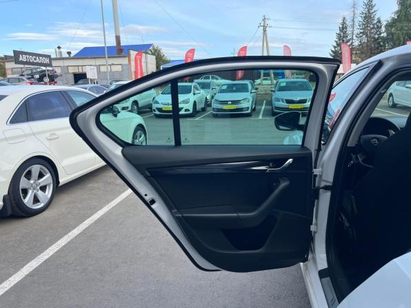 Skoda Octavia III (A7) с пробегом 2016 года, цена 1 300 000 рублей, 217833 км, лифтбек, Автокод Объявления