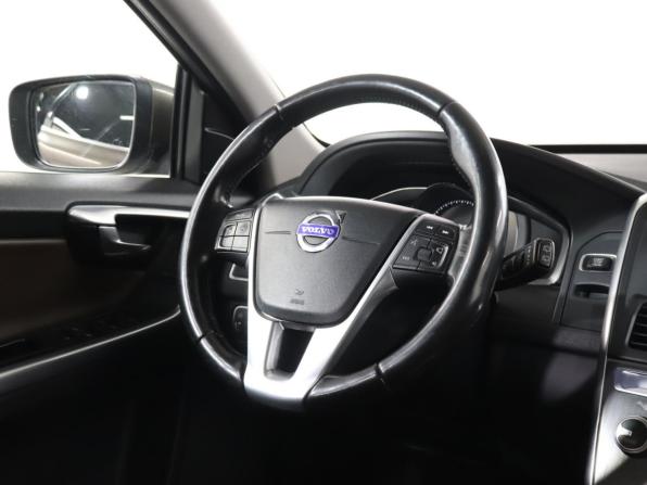 Volvo XC60 I Рестайлинг с пробегом 2015 года, цена 1 899 900 рублей, 242921 км, внедорожник, Автокод Объявления