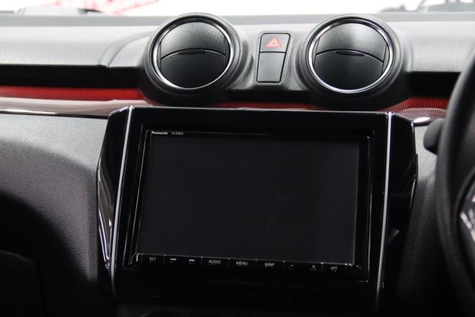 Suzuki Swift V с пробегом 2018 года, цена 1 355 550 рублей, 53082 км, хэтчбек, Автокод Объявления
