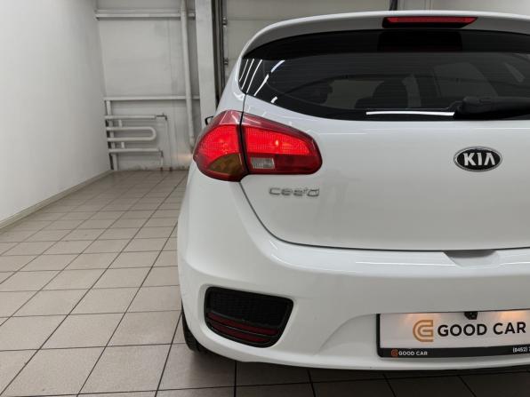 Kia Ceed II Рестайлинг с пробегом 2015 года, цена 1 260 000 рублей, 102030 км, хэтчбек, Автокод Объявления