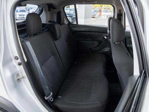 Renault Sandero II с пробегом 2015 года, цена 847 500 рублей, 197372 км, хэтчбек, Автокод Объявления