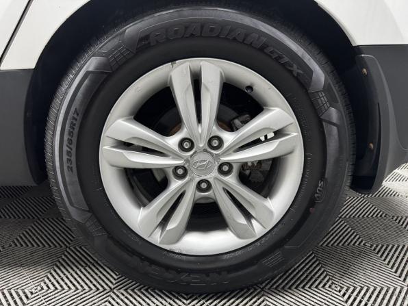 Hyundai ix35 I Рестайлинг с пробегом 2013 года, цена 1 350 000 рублей, 203505 км, внедорожник, Автокод Объявления