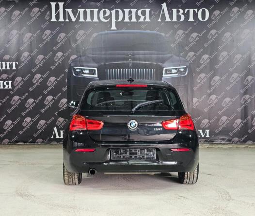 BMW 1 серии II (F20/F21) Рестайлинг 2 с пробегом 2017 года, цена 1 695 000 рублей, 142643 км, хэтчбек, Автокод Объявления
