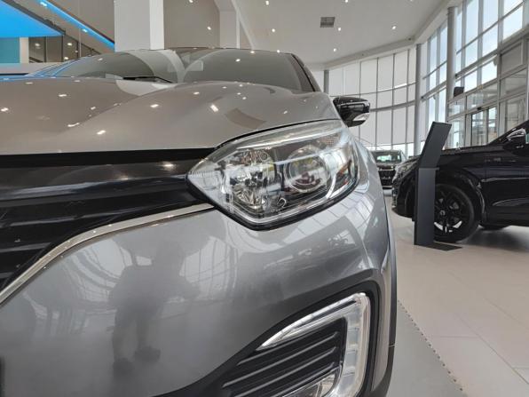 Renault Kaptur I с пробегом 2017 года, цена 1 369 000 рублей, 63796 км, внедорожник, Автокод Объявления