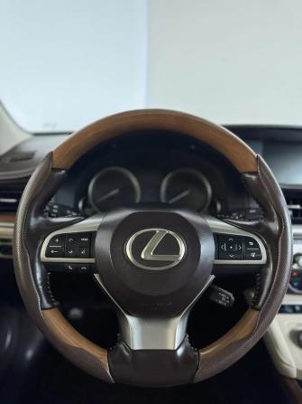Lexus ES VI Рестайлинг с пробегом 2017 года, цена 2 199 000 рублей, 209839 км, седан, Автокод Объявления