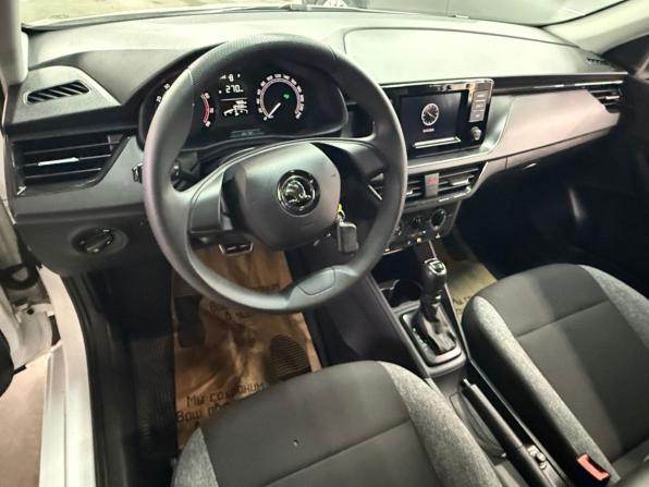 Skoda Rapid II с пробегом 2020 года, цена 1 403 000 рублей, 124335 км, лифтбек, Автокод Объявления