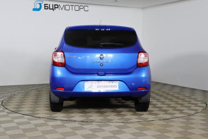 Renault Sandero II Рестайлинг с пробегом 2018 года, цена 899 990 рублей, 144564 км, хэтчбек, Автокод Объявления