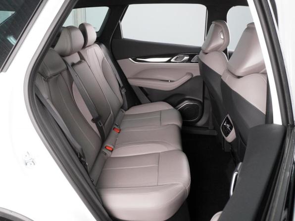 Geely Atlas II с пробегом 2026 года, цена 3 299 000 рублей, 12 км, внедорожник, Автокод Объявления