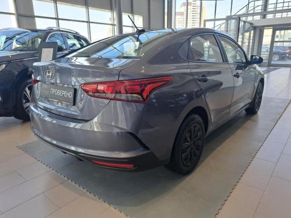 Hyundai Solaris II Рестайлинг с пробегом 2021 года, цена 1 319 000 рублей, 121753 км, седан, Автокод Объявления