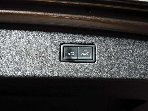 Volkswagen Tiguan II с пробегом 2017 года, цена 2 650 000 рублей, 210421 км, внедорожник, Автокод Объявления