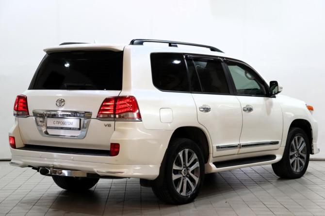 Toyota Land Cruiser 200 Series Рестайлинг 1 с пробегом 2015 года, цена 4 600 000 рублей, 190337 км, внедорожник, Автокод Объявления
